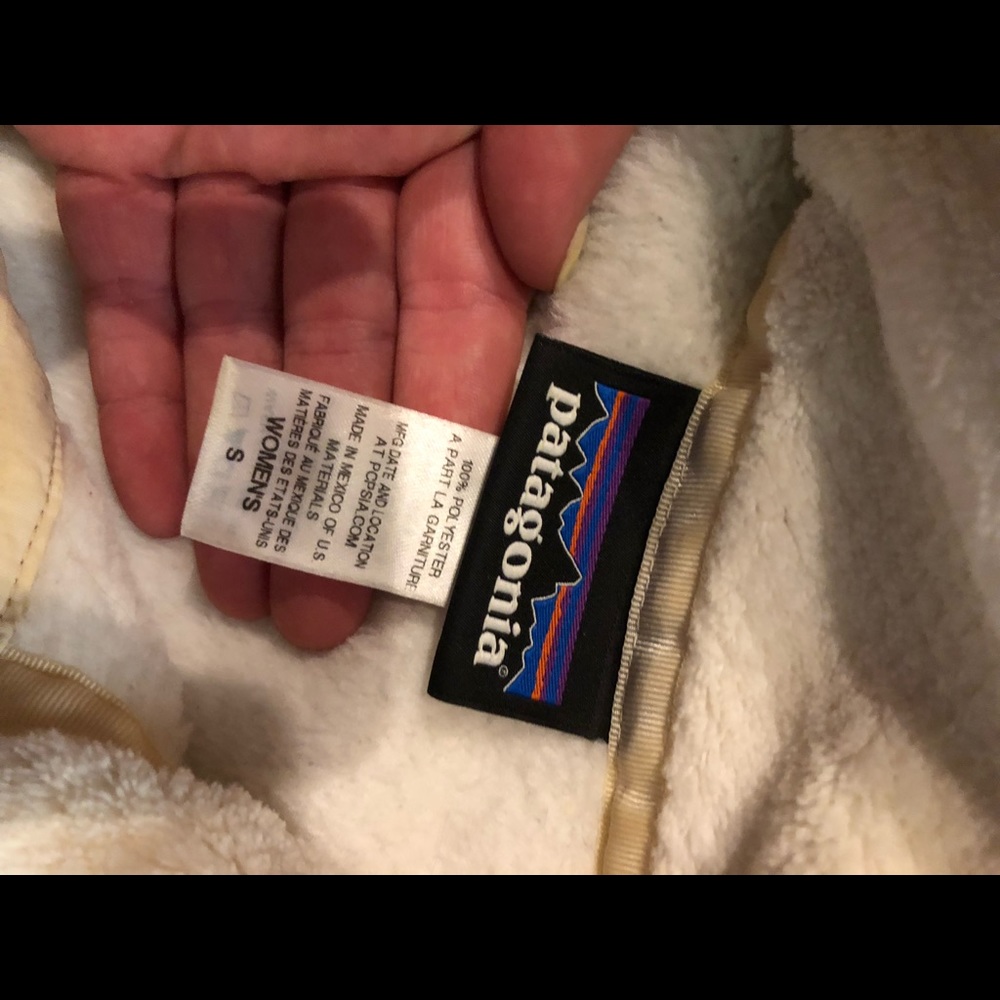 Patagonia Women’s Re-Tool Snap-T Fleece Pullover - Picture 3 of 3